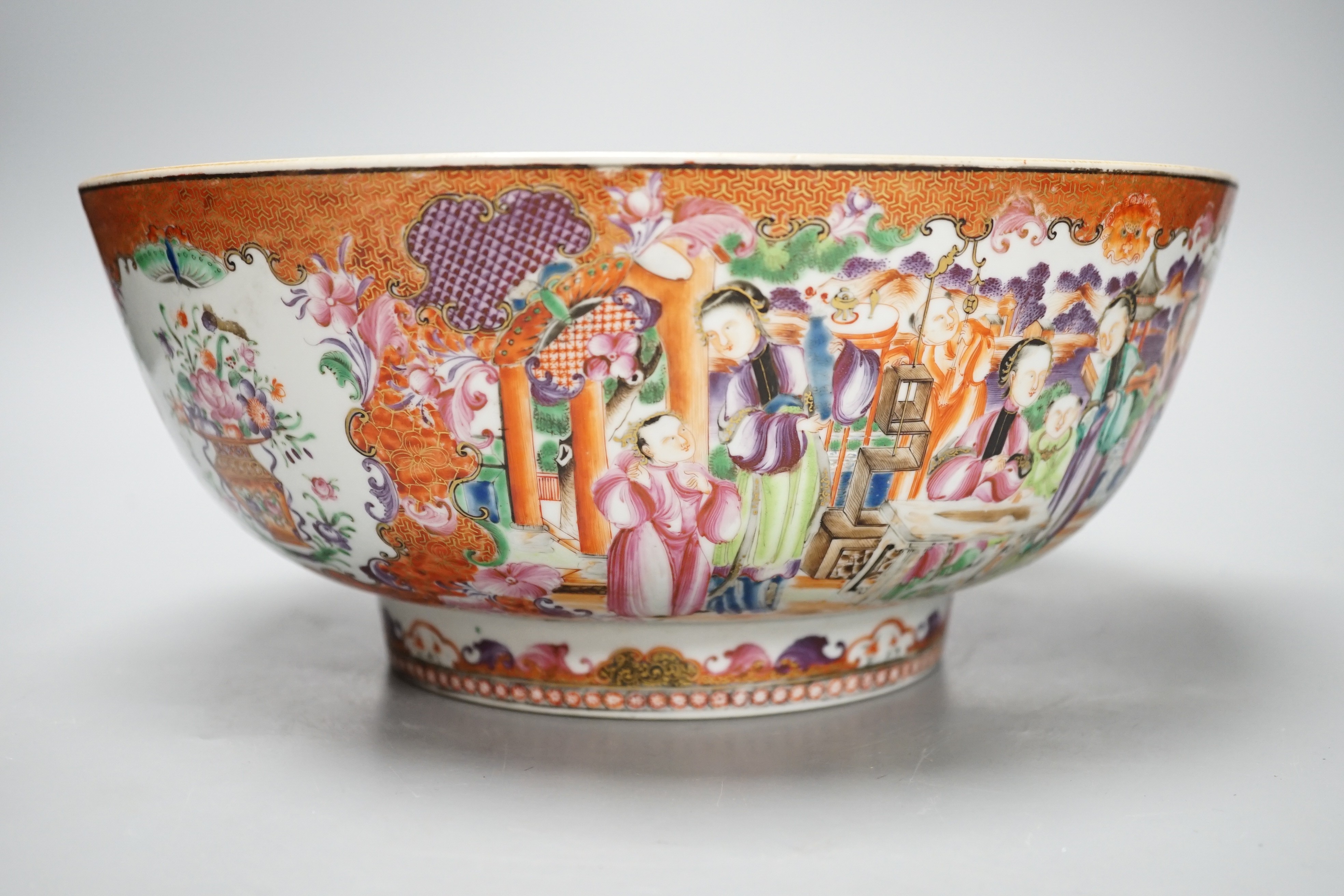An 18th century Chinese export mandarin pattern porcelain bowl with hardwood stand 28.5cm diameter